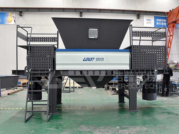 大型廢舊家具撕碎機(jī)
