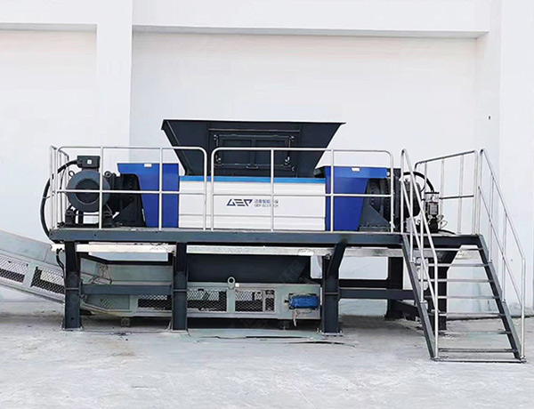 汽車殼破碎機(jī)